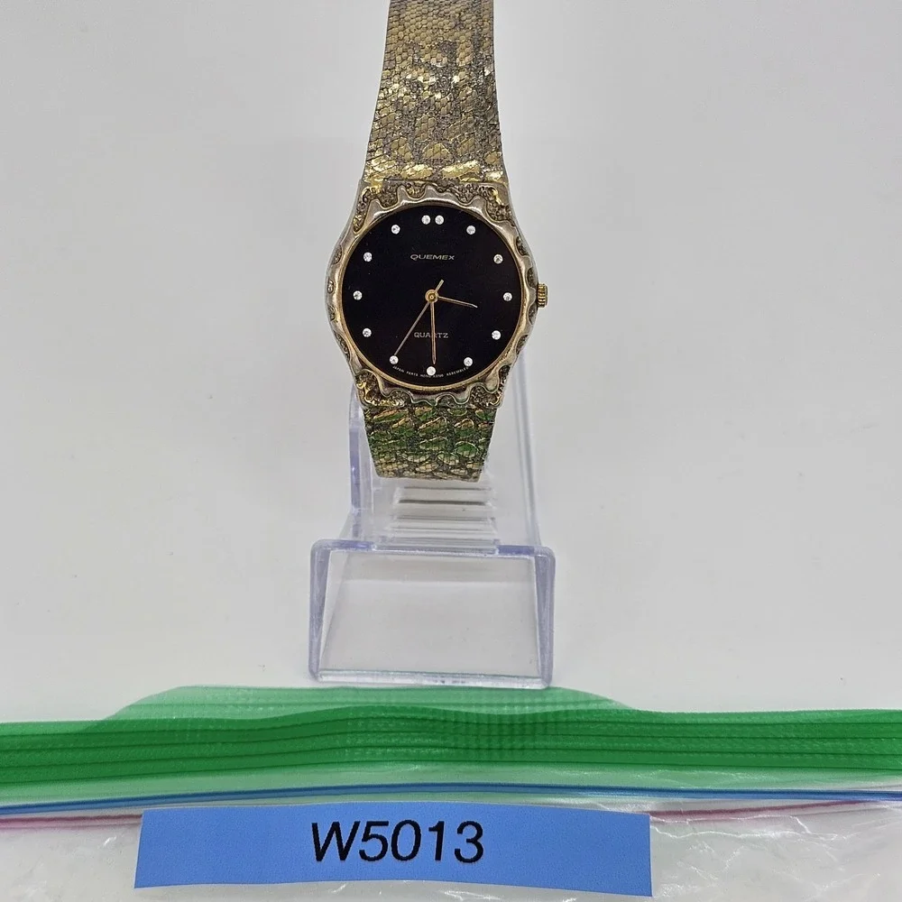 VTG QUEMEX Nugget Watch 32MM Black Dial‎ Gold Tone Bands Up to 7